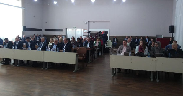 БУРА У НОВОМ ПАЗАРУ: СДА тражи улицу за Аћиф-ефендију, Ругову, Изетбеговића...